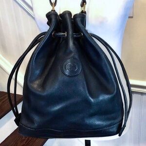 GUCCI Navy Blue Leather Drawstring Bucket Shoulder Bag Blue Suede Lining VINTAGE